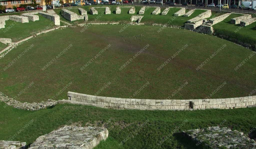 Történelmi emlék - Budapest - Római amfiteátrum Óbudán