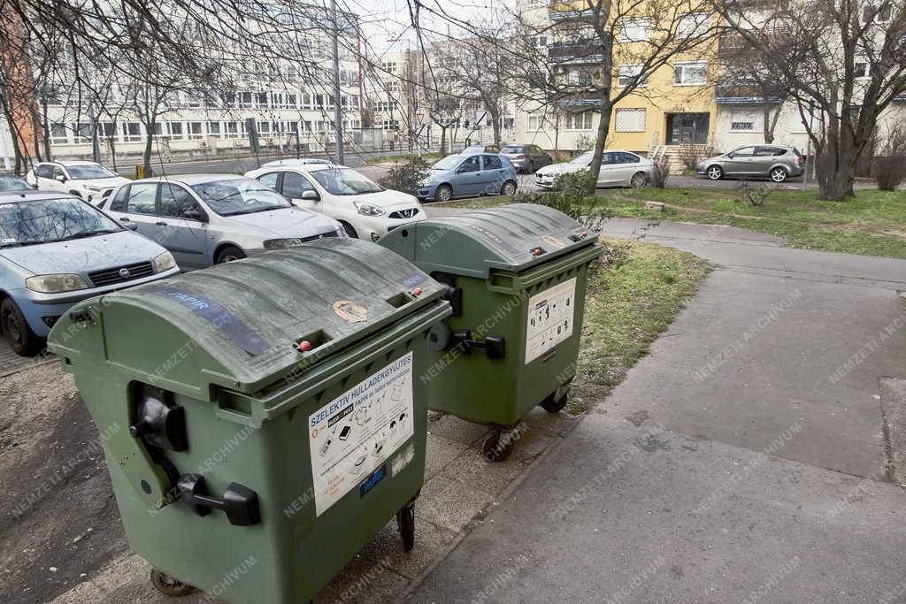 Hulladékkezelés - Budapest - Szelektív hulladékgyűjtő konténerek Kőbányán