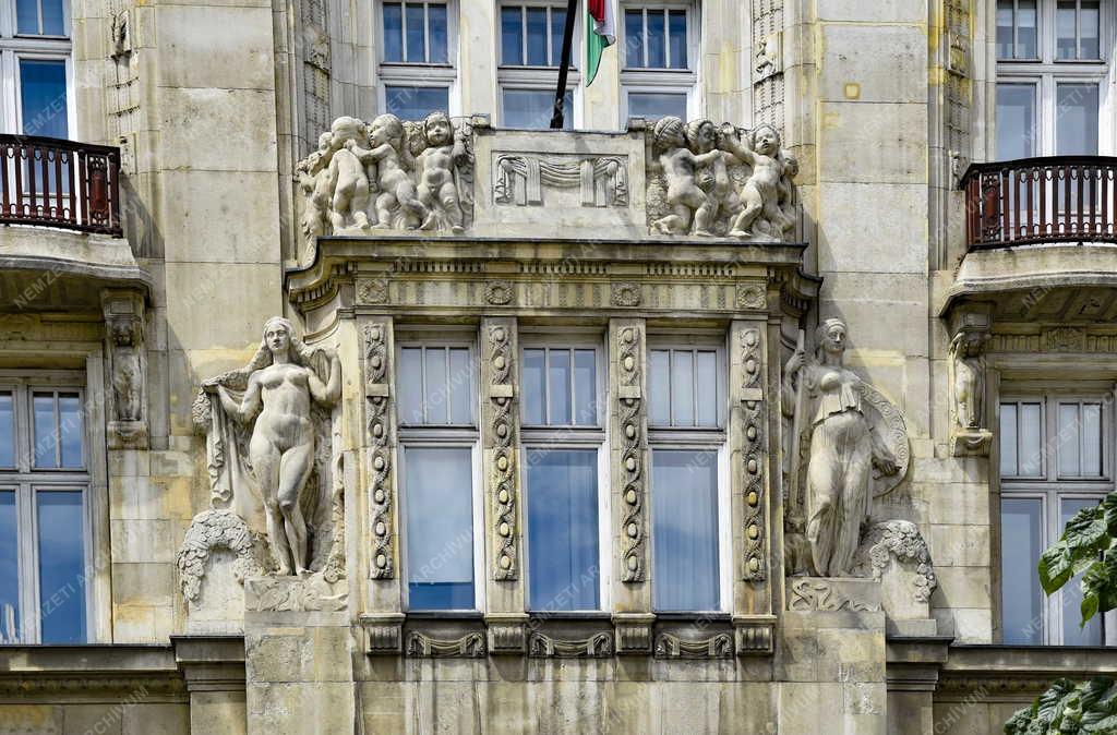 Városkép - Budapest - Pénzügyminisztérium épülete