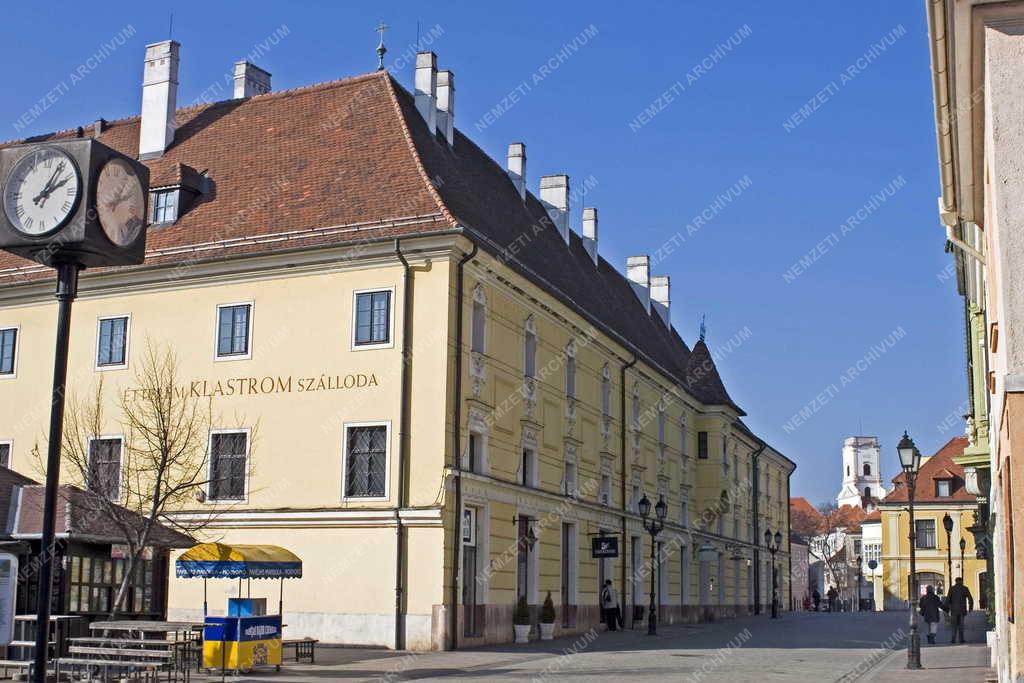 Győr - Kármelita kolostor