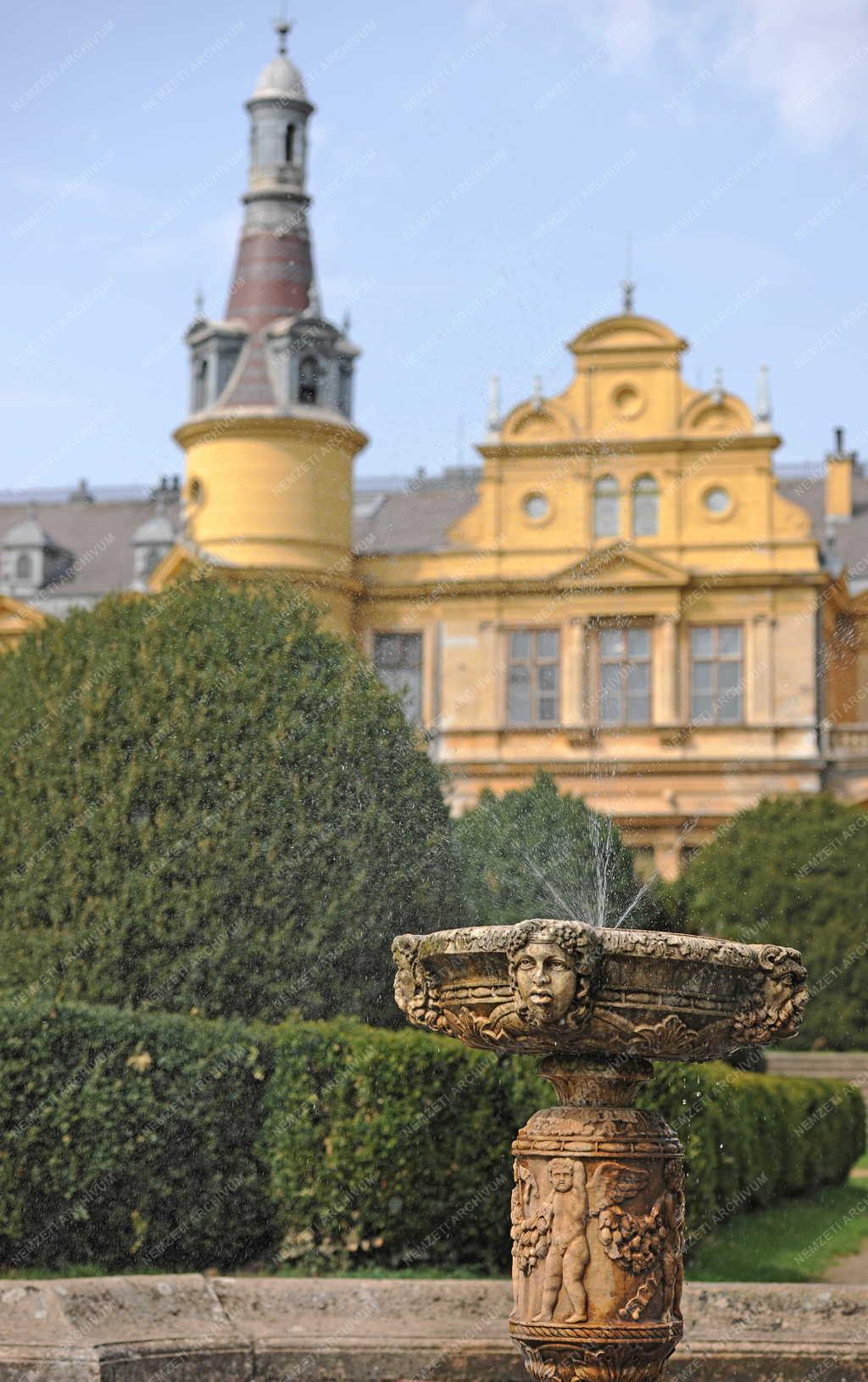 Kultúra - Műemlék - Szabadkígyós - Wenckheim kastély