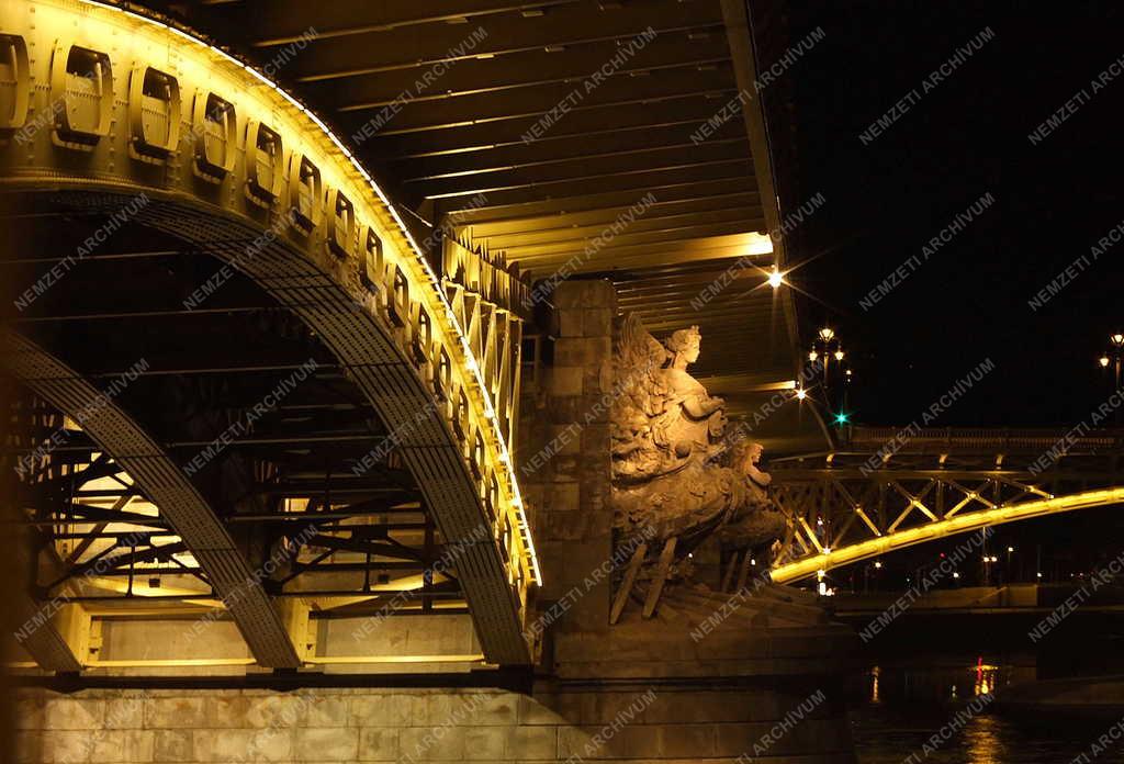 Budapest - A Margit híd este