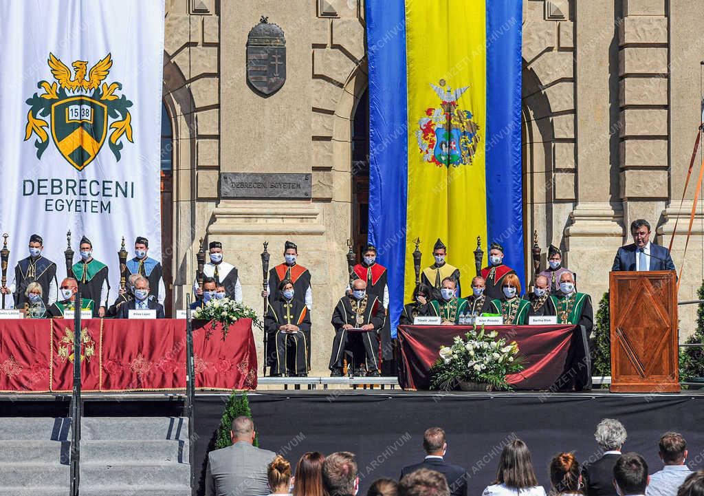 Felsőoktatás - Debrecen - Rendhagyó évnyitó a Debreceni Egyetemen