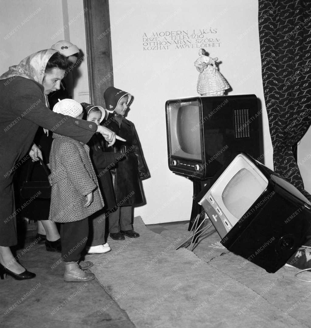 Új termék - A Vadásztölténygyár új televíziója