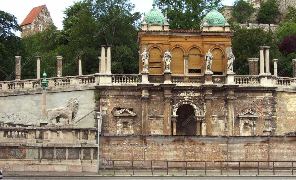 Városkép - Budapest - Műemlék - A Várkert Bazár