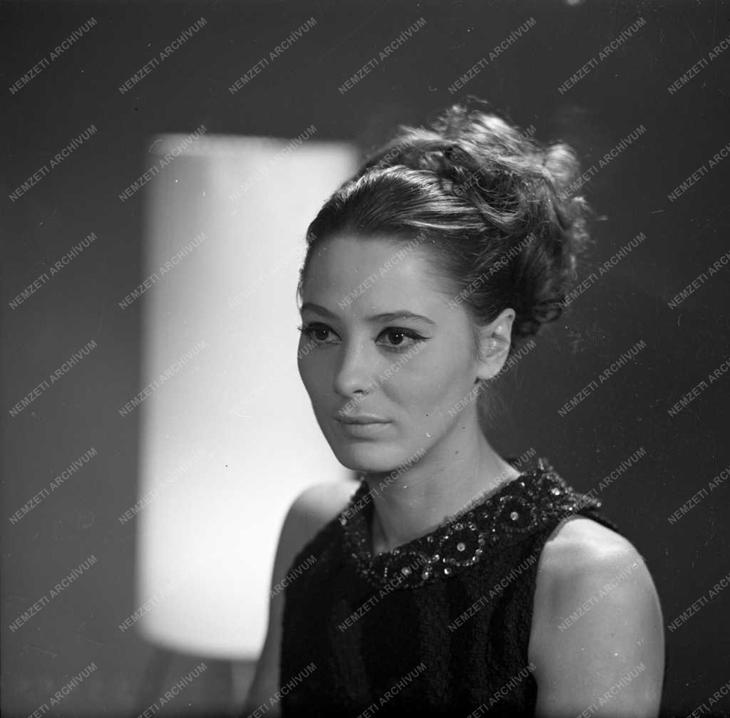 Színház - Agárdy Ilona színésznő