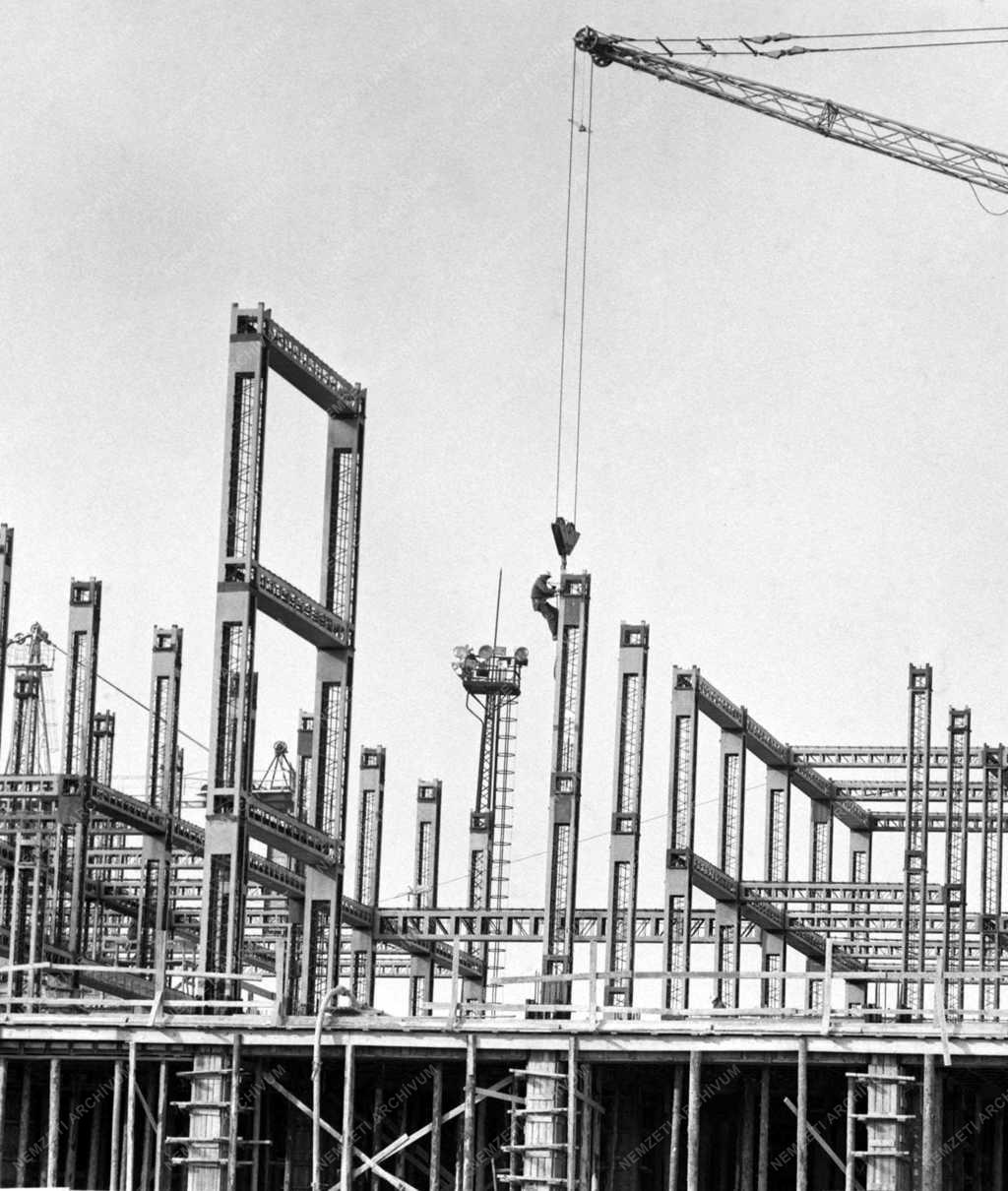 Épül a paksi atomerőmű