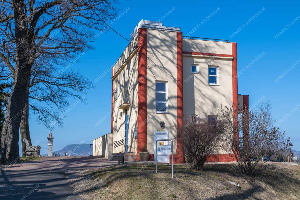 Városkép - Fonyód - Kripta-villa