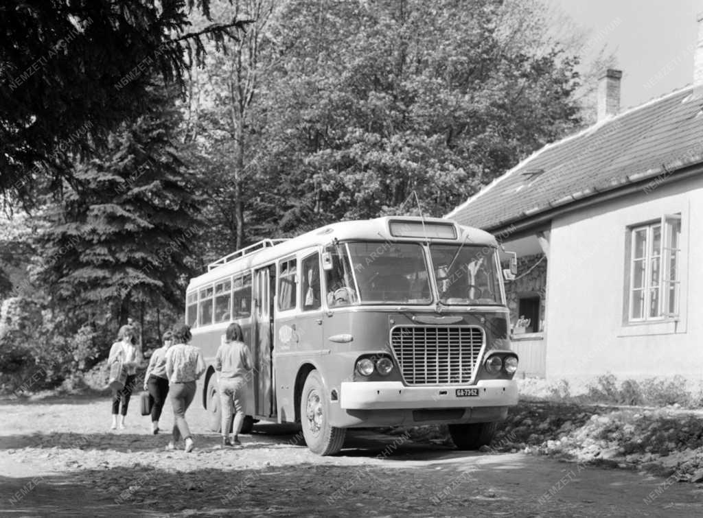 Szabadidő - Kirándulók Bükkszentléleken