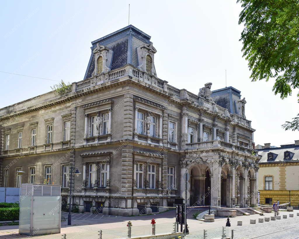 Épületfotó - Budapest - Gróf Károlyi Lajos egykori palotája
