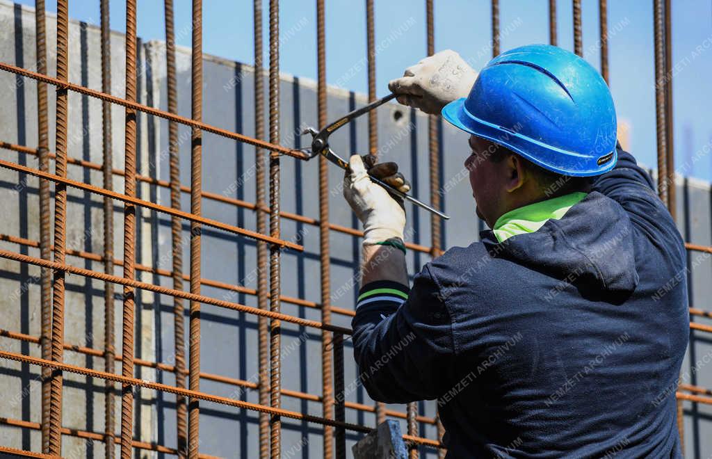 Építőipar - Debrecen - Nagyerdei Strand 