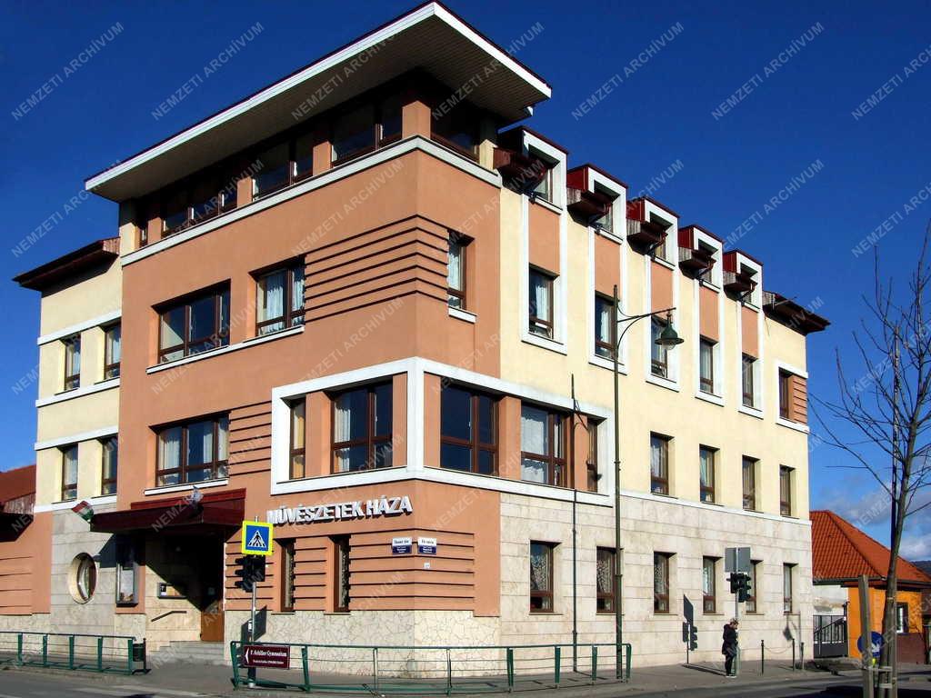 Kultúra - Pilisvörösvár - A Művészetek Háza