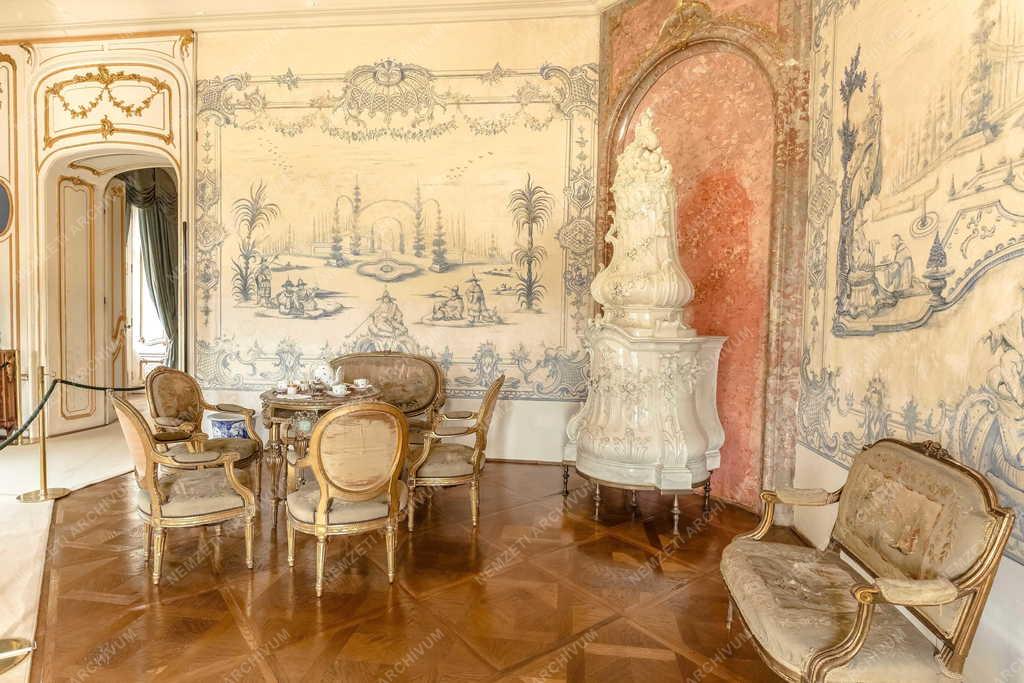 Épület - Fertőd - Az Esterházy-kastély sarokszalonja