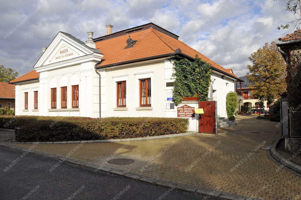 Épület - Erdőbénye - Magita Hotel