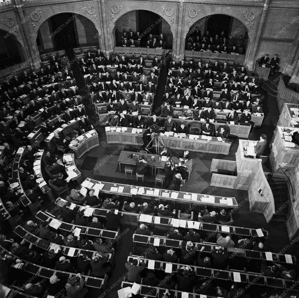 Belpolitika - Országgyűlés 1966-ban 