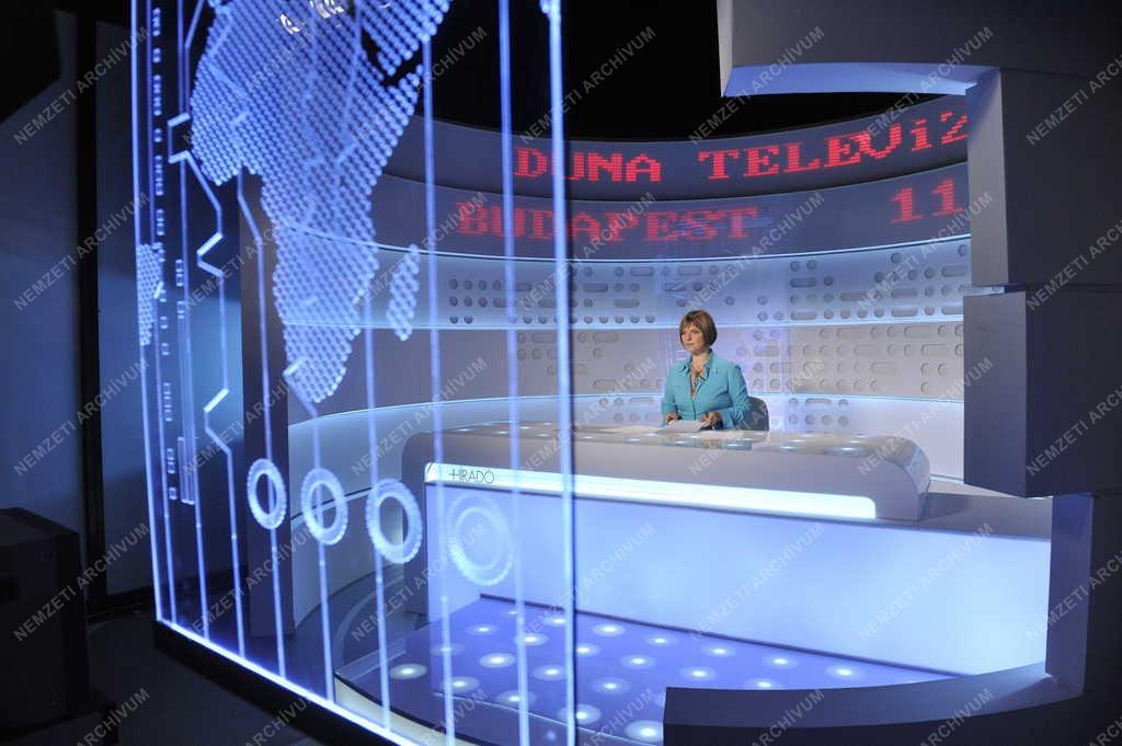 Televízió - Hegedűs Judit műsorvezető