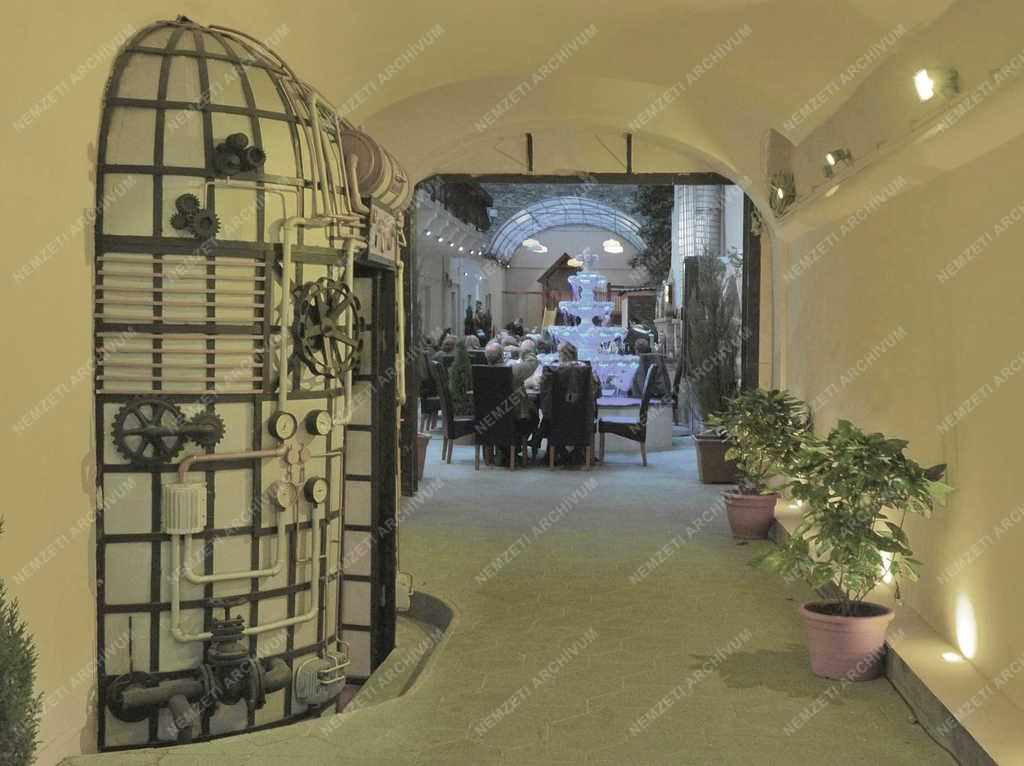 Vendéglátás - Budapest - Verne Étterem