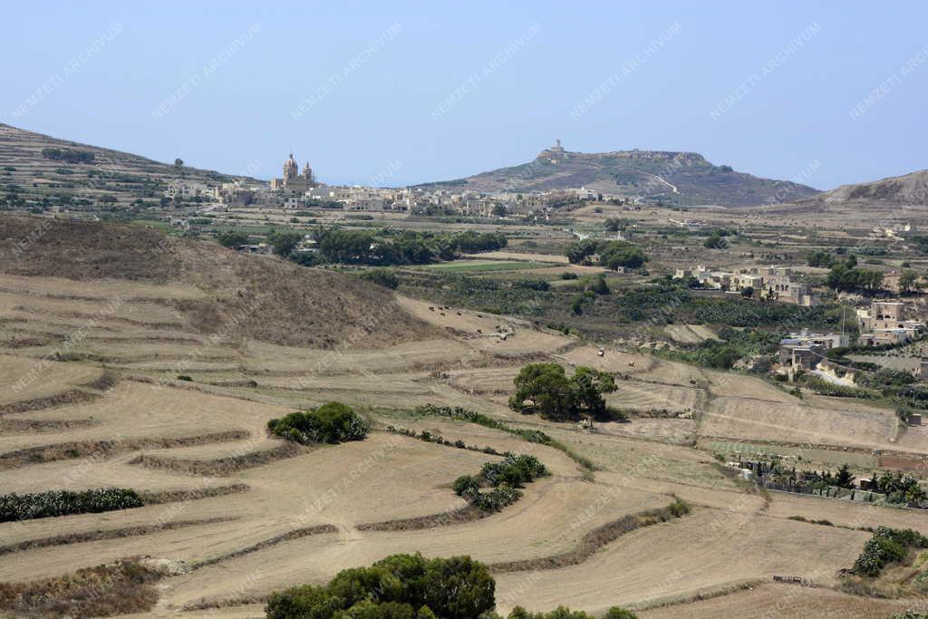 Tájkép - Victoria - Látkép a Citadella bástyájáról