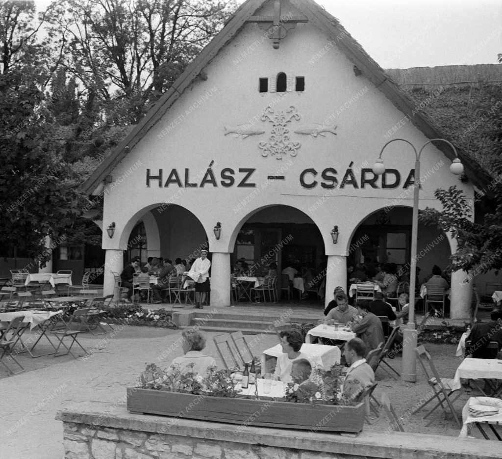 Vendéglátás - A keszthelyi Halász – Csárda 