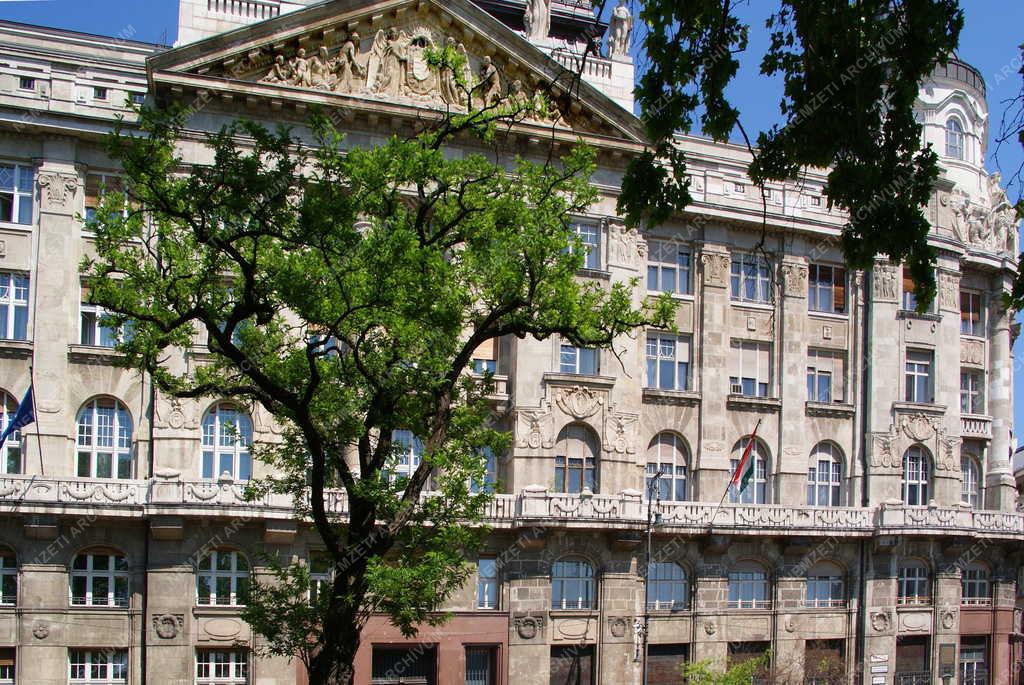 Budapest - Városkép - Középület