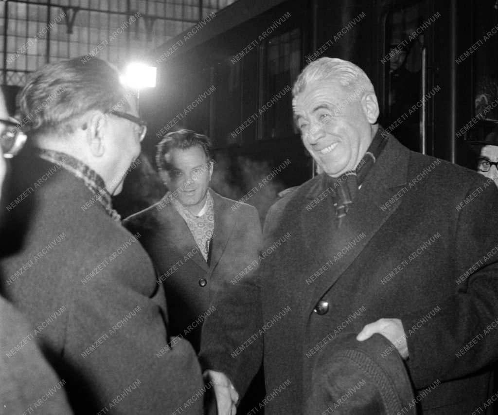 Külkapcsolat - Ion Gheorghe Maurer román miniszterelnök Magyarországon 