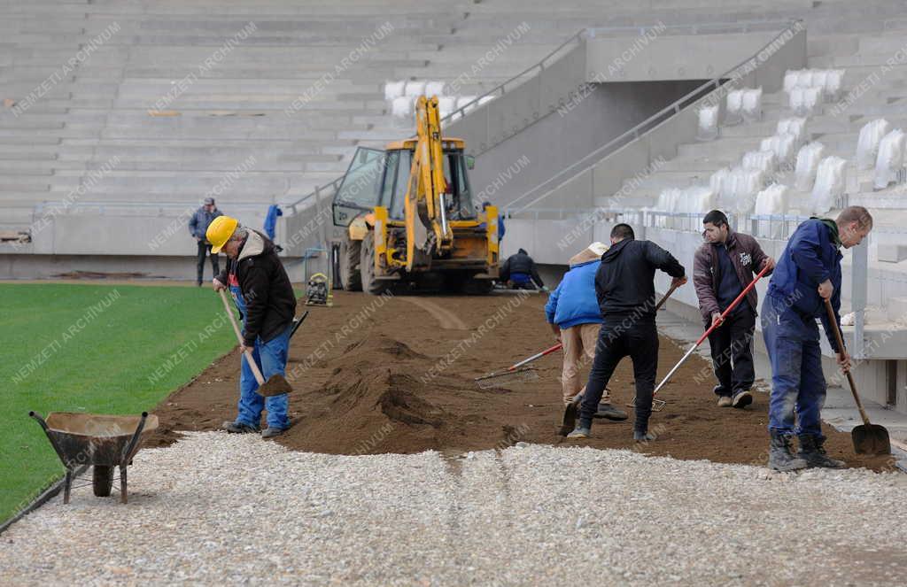 Sportlétesítmény - Debrecen - Épül az új stadion