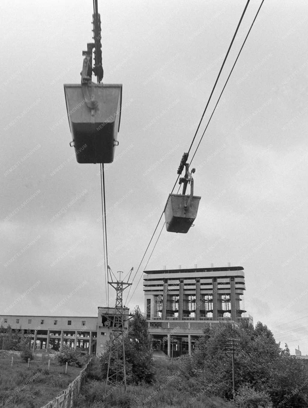 Ipar - Hejőcsabai Cement- és Mészművek 