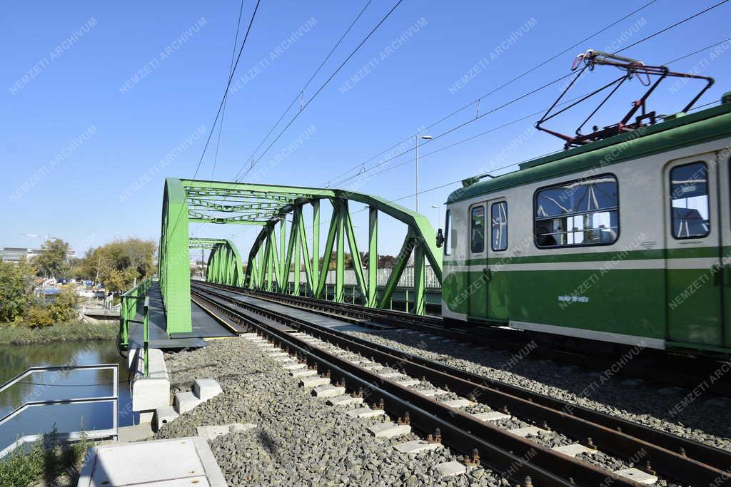 Közlekedés - Budapest - Felújították a Kvassay hídat