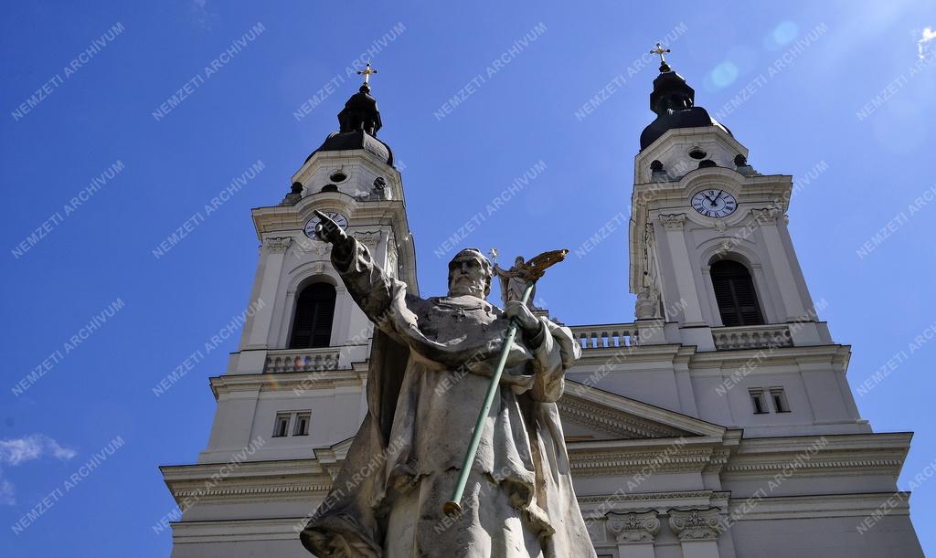 Kultúra - Budapest - Pázmány Péter szobra