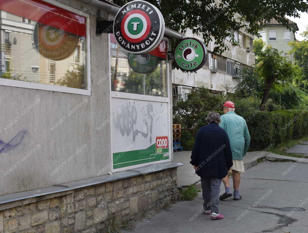 Városkép - Budapest - Nemzeti Dohánybolt