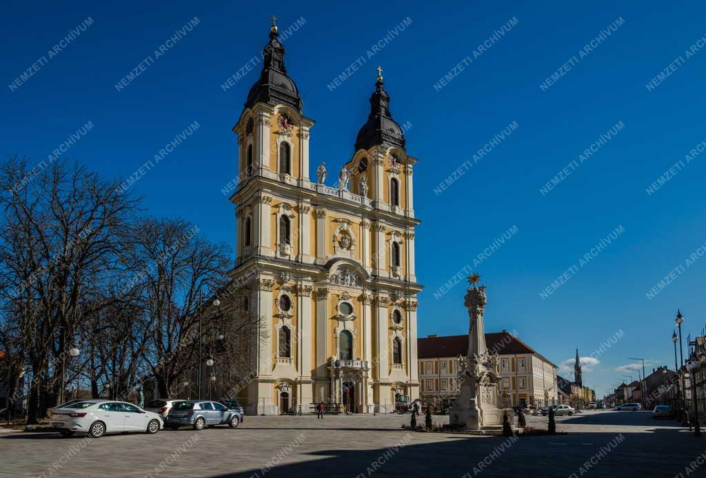 Városkép - Kalocsai Nagyboldogasszony Főszékesegyház