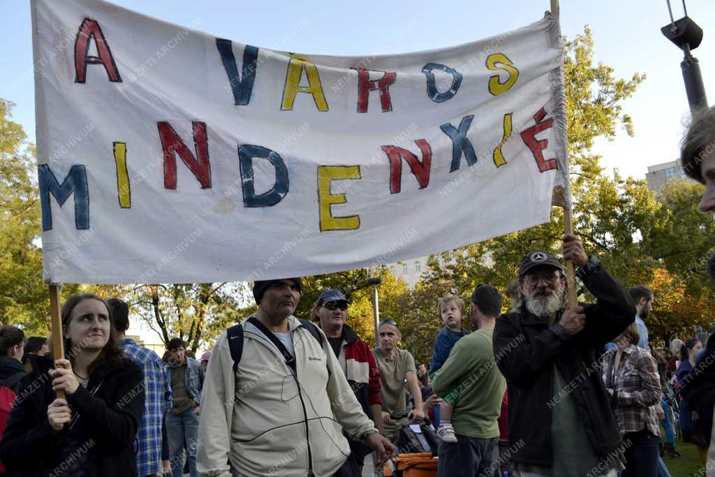 Rendezvény - Budapest - A Rehab Critical Mass felvonulása