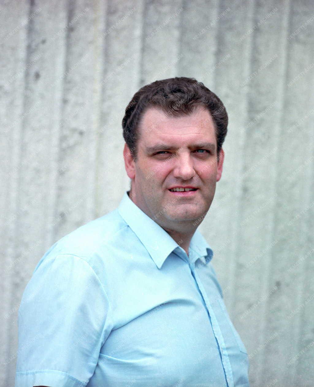 Színház - Gregor József operaénekes