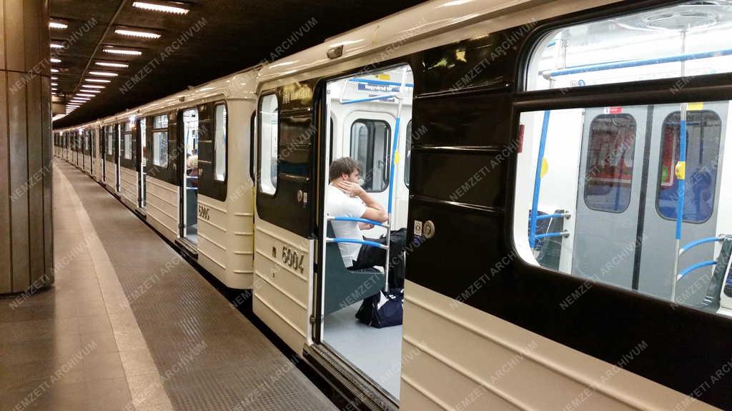 Közlekedés - Budapest - Metró