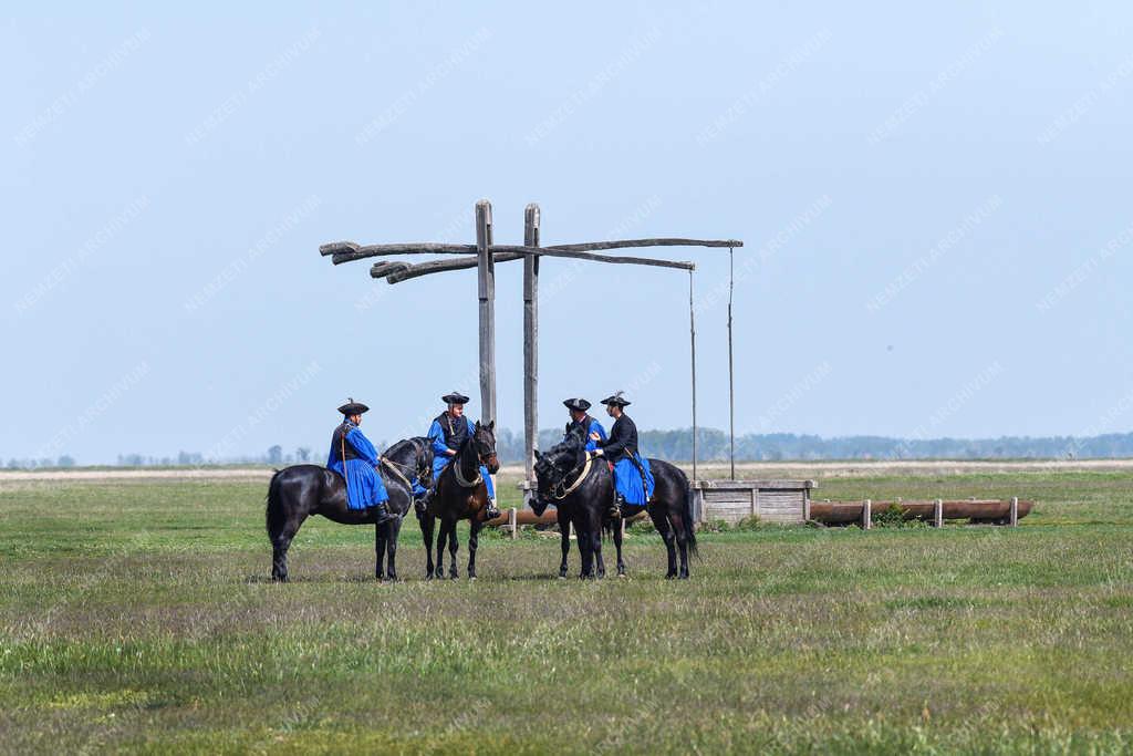 Turizmus - Hortobágy - Csikósok