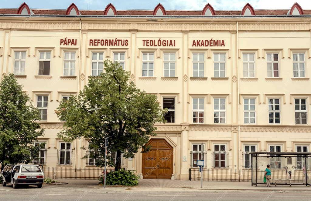 Városkép - Pápa - Református Teológiai Akadémia