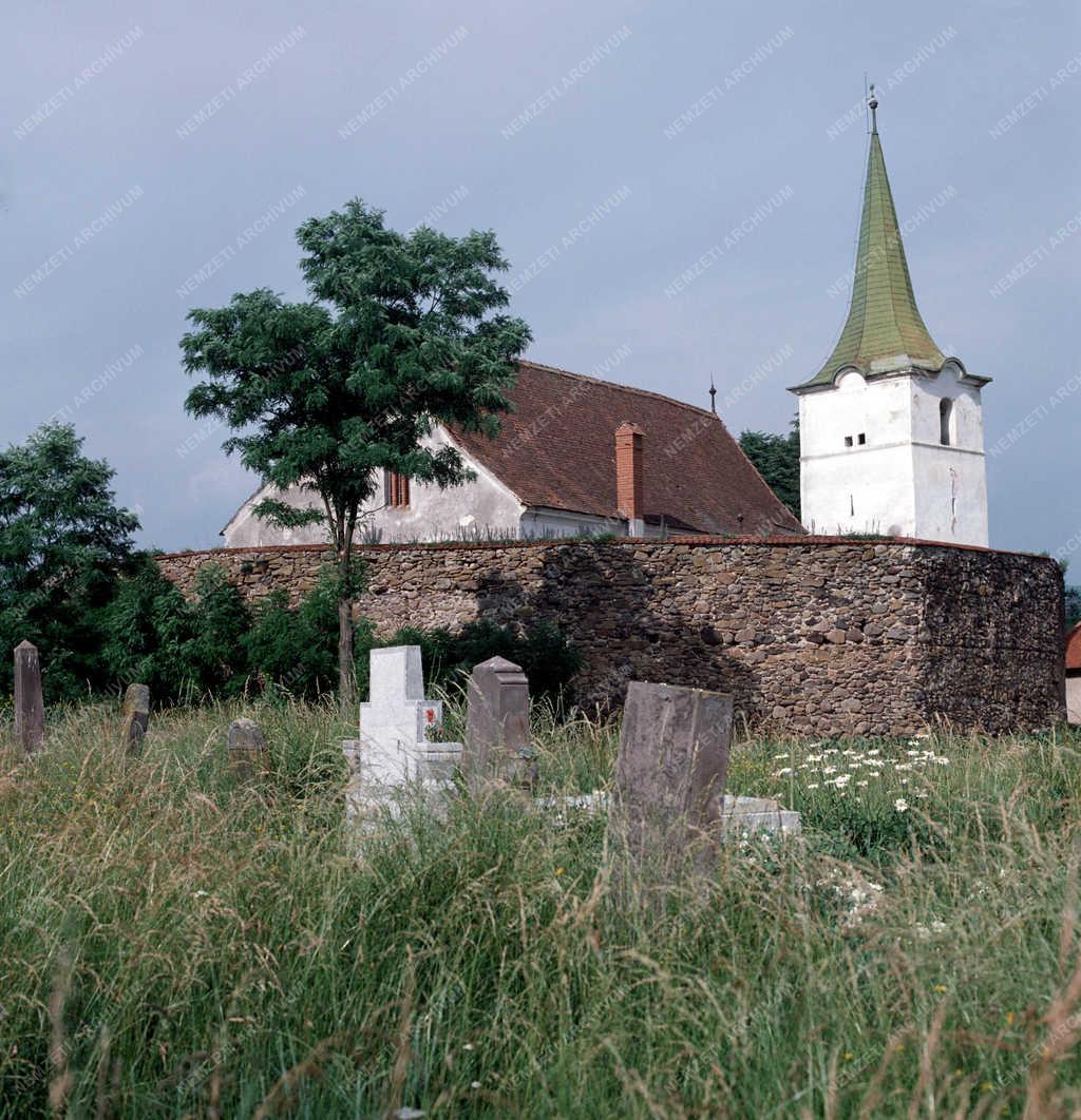 Turisztikai nevezetesség - Erdély - Gidófalva temploma