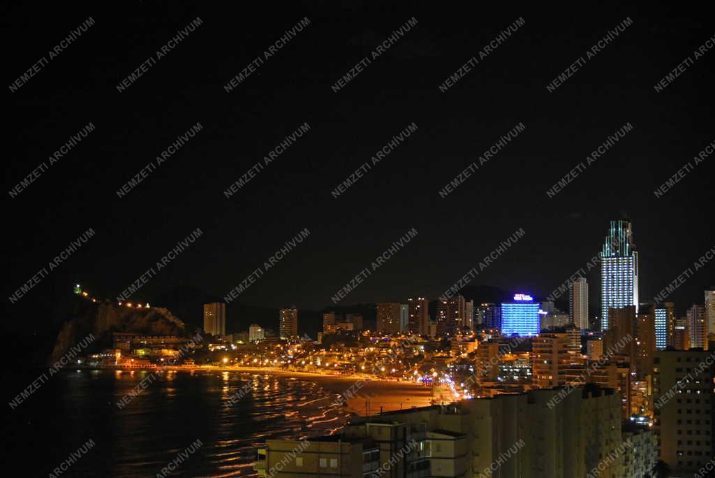 Idegenforgalom - Benidorm - A Poniente Beach