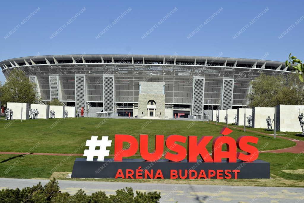 Kultúra - Megújult a Puskás Ferenc Stadion szoborparkja  