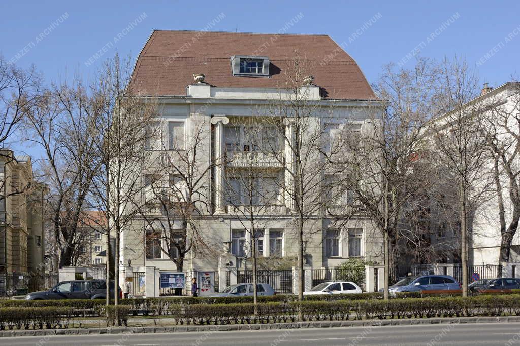 Épület - Budapest - Az Orosz Kulturális Központ épülete