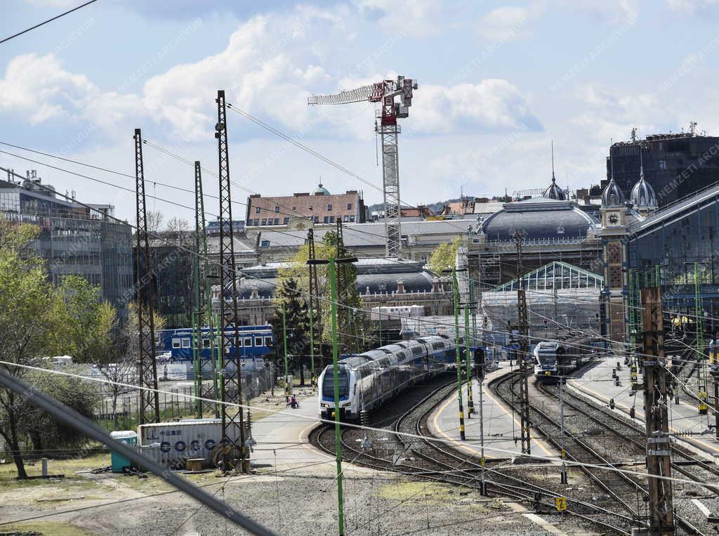 Közlekedés - Budapest - Nyugati pályaudvar