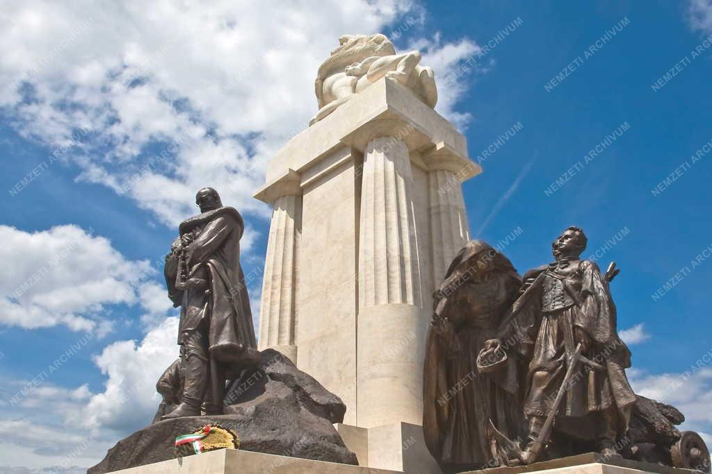 Műalkotás - Budapest - Gróf Tisza István szobra