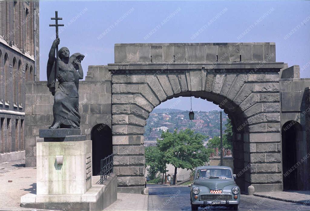 Városkép - Budapest - Bécsi kapu 