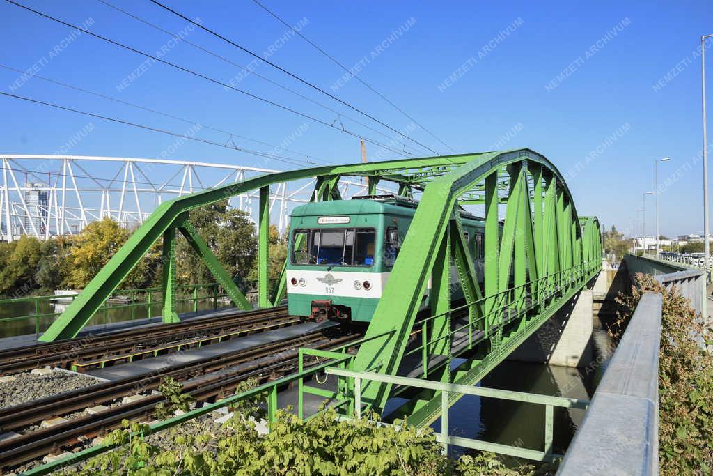 Közlekedés - Budapest - Felújították a Kvassay hídat