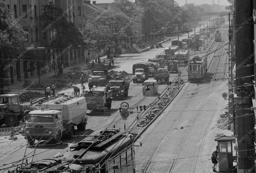 Városkép-életkép - Korszerűsítik a Soroksári utat