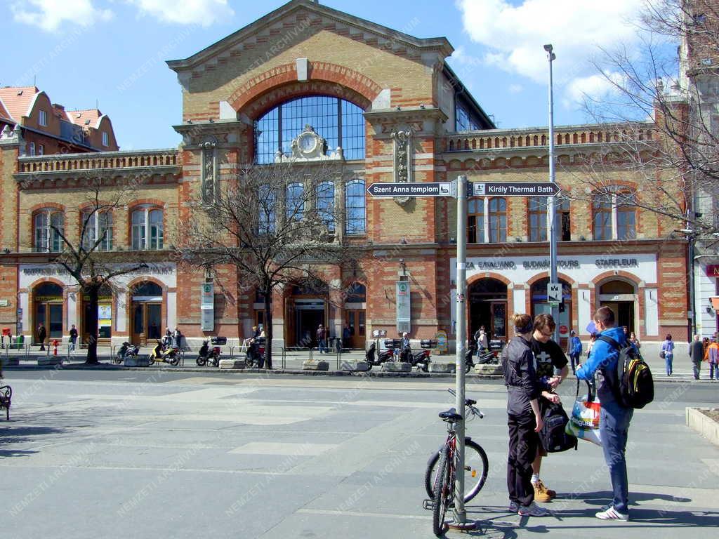 Épület - Kereskedelem - A Batthyány téri Vásárcsarnok