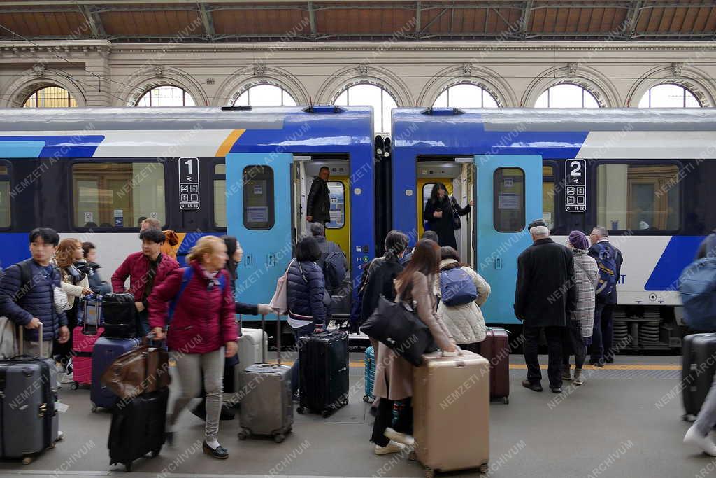 Közlekedés - Budapest - Keleti pályaudvar