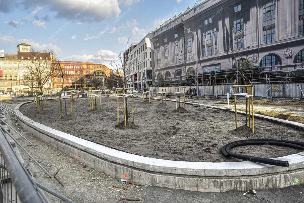 Településfejlesztés - Budapest - Megújul a Blaha Lujza tér