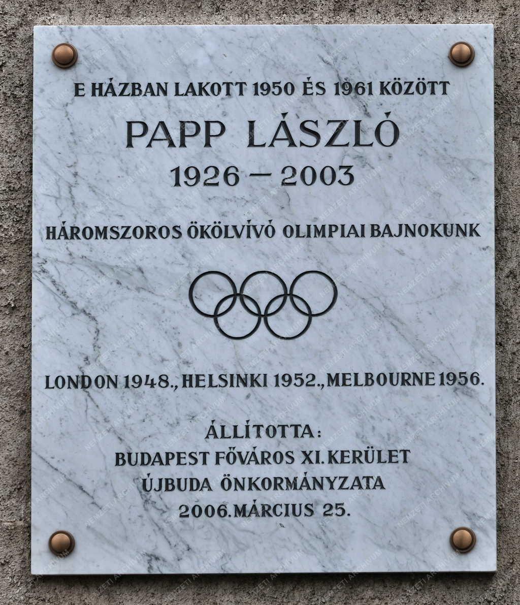 Sport - Papp László olimpiai bajnok ökölvívó emléktáblája Újbudán