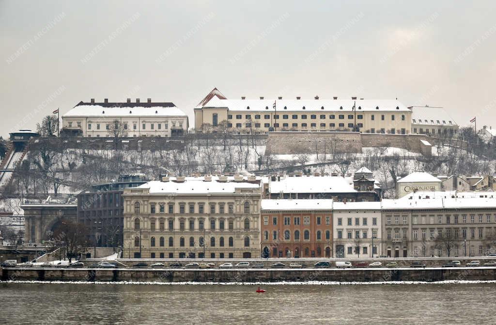 Városkép - Budapest - A Sándor-palota télen